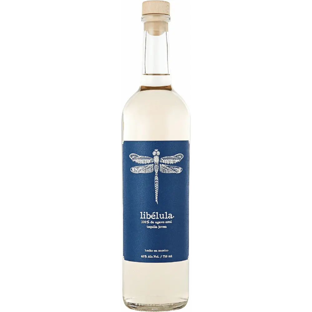 Bottle of libélula liquor with a blue label on a white background