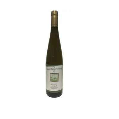Bowers Harbor Vineyards Riesling Medium Sweet Wine