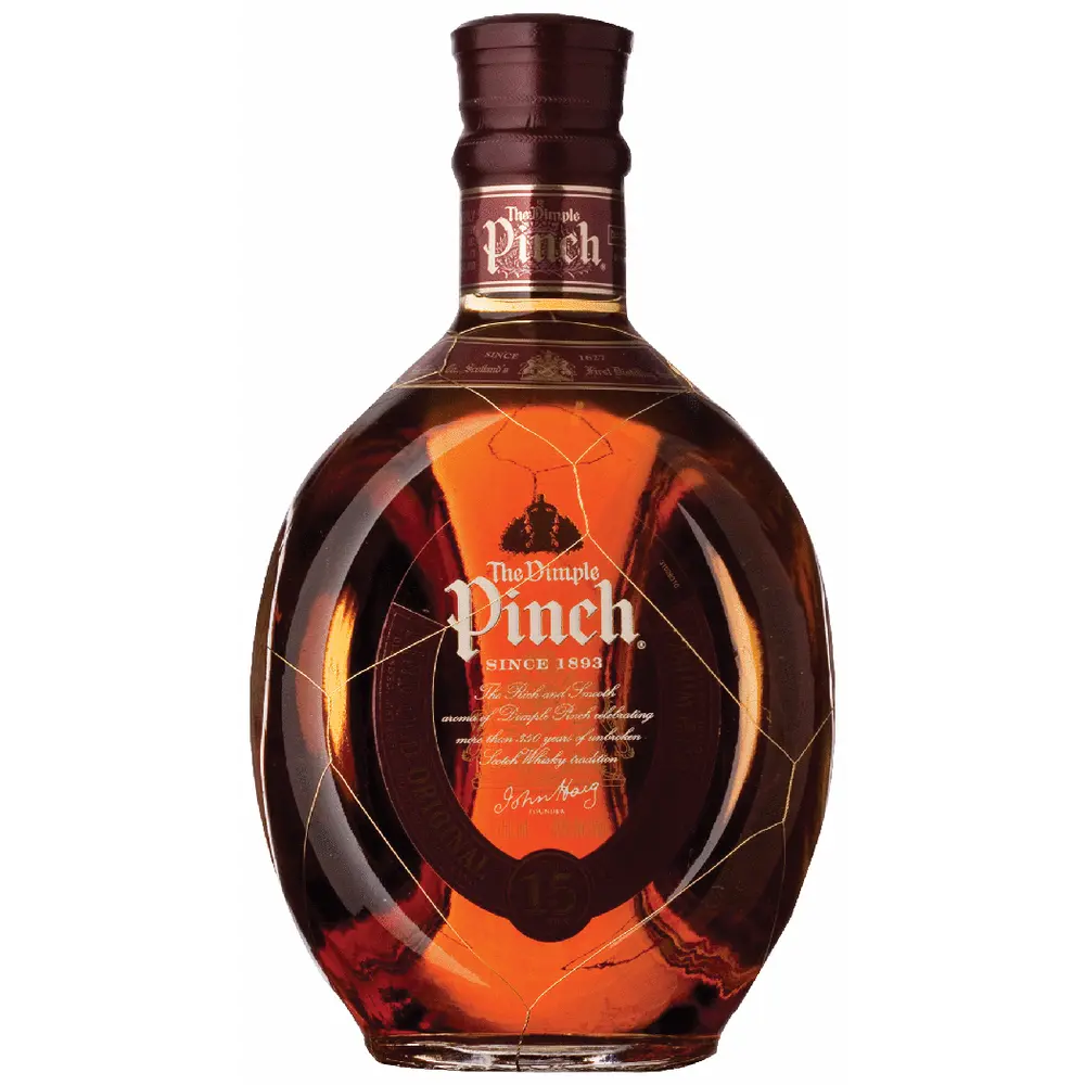 Dimple pinch blended scotch with a white background